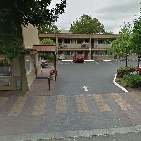 Motel 6 Portland Downtown - Convention Center Luaran gambar