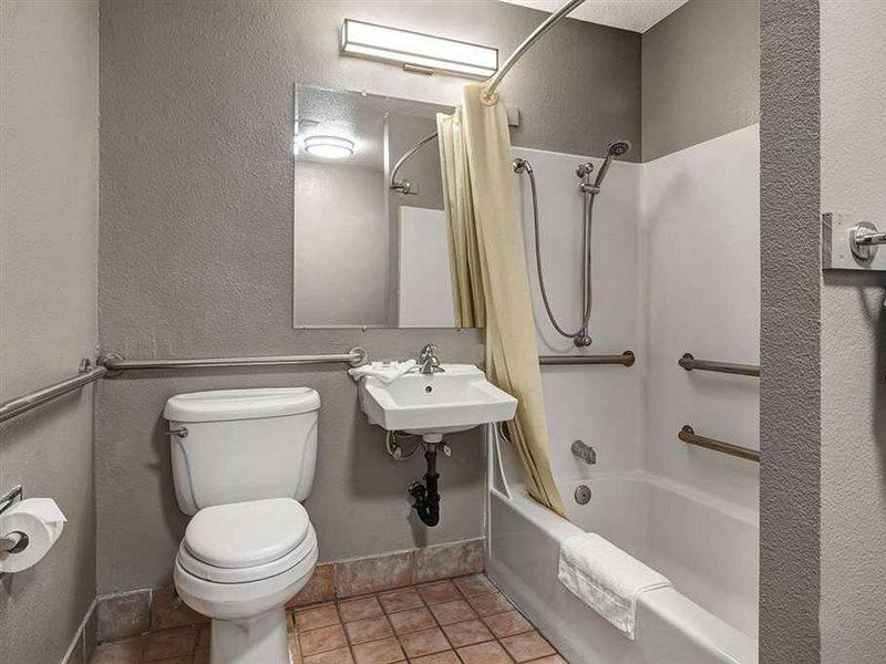Motel 6 Portland Downtown - Convention Center Luaran gambar